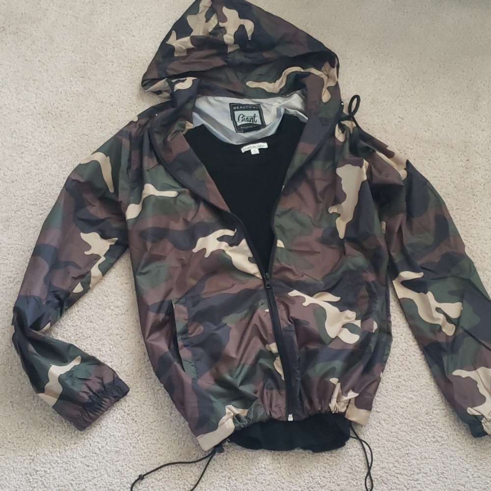 **SALE** Camo Windbreaker